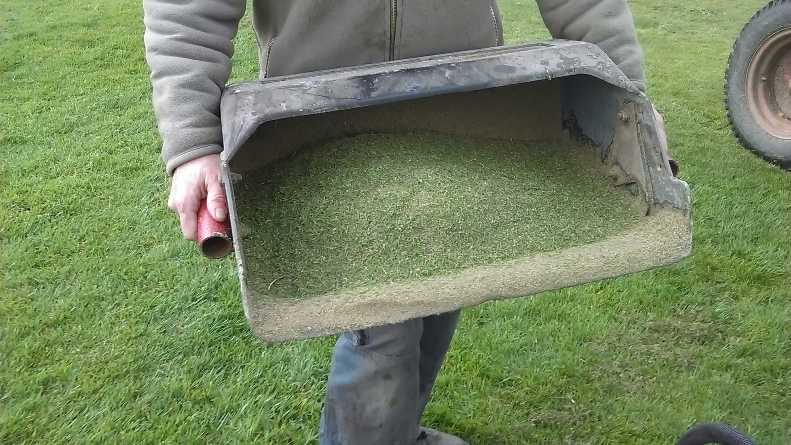 Verticutting-down-royal-golf-course-3