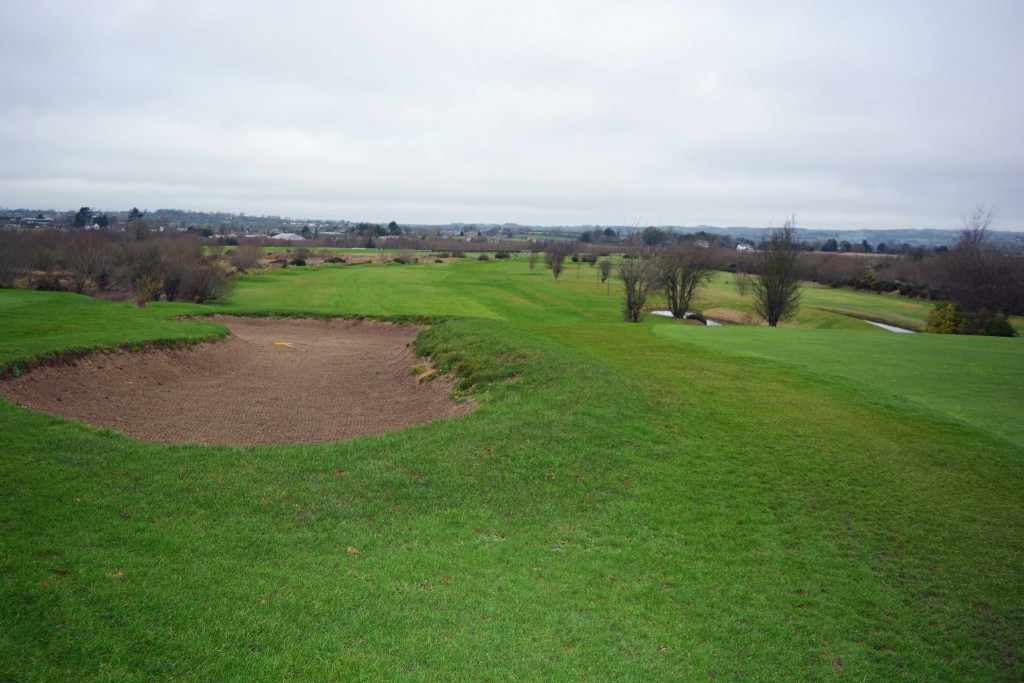 Hole-9-Down-Royal-Park-Golf-Course